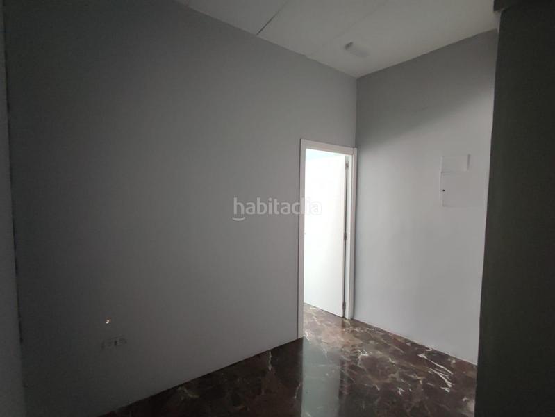 Foto 173ba325-9615-4b37-bd9e-dfbe4546abc8. Alquiler local comercial en calle san juan de dios 30 en Granada