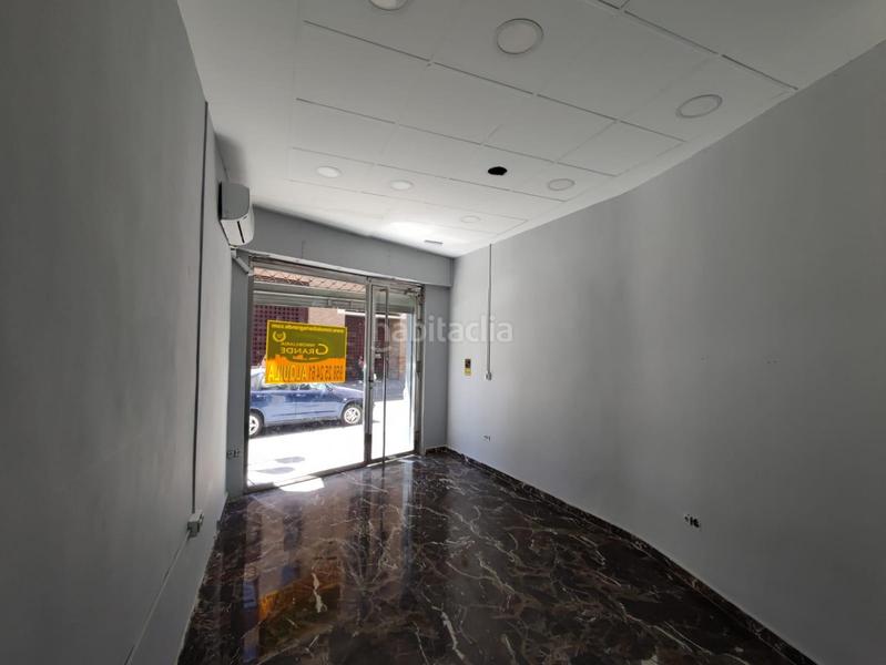 Foto 51a604c8-a2b4-425d-ad42-df77e4a46d01. Alquiler local comercial en calle san juan de dios 30 en Granada