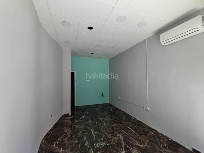 Foto a34e15ab-2904-43a3-bc96-e80fb8bf03f9. Alquiler local comercial en calle san juan de dios 30 en Granada