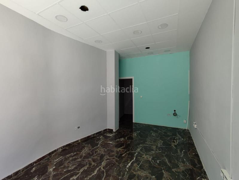 Foto e6666f2b-881f-48ed-aeaf-d50c2446409f. Alquiler local comercial en calle san juan de dios 30 en Granada
