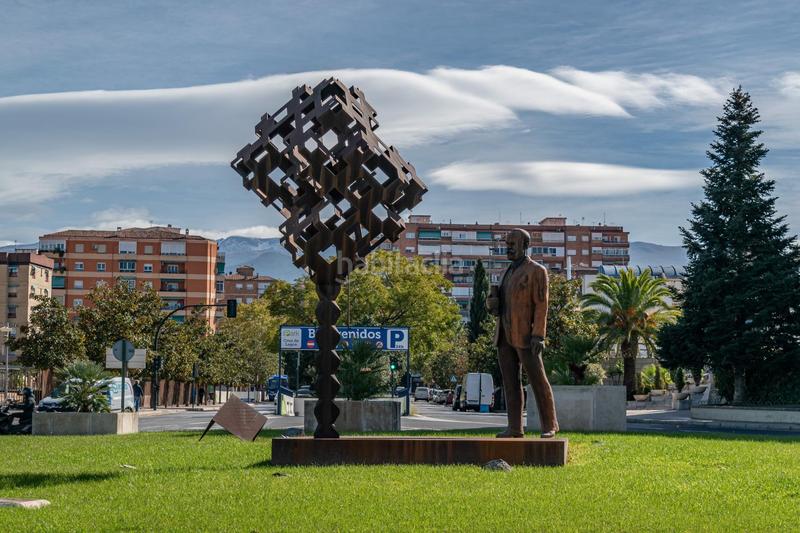 Foto f857f973-f4ea-4d54-90b2-e57a4853015d. Terreno residenziale in calle baladies 11 in Parque Lagos Granada