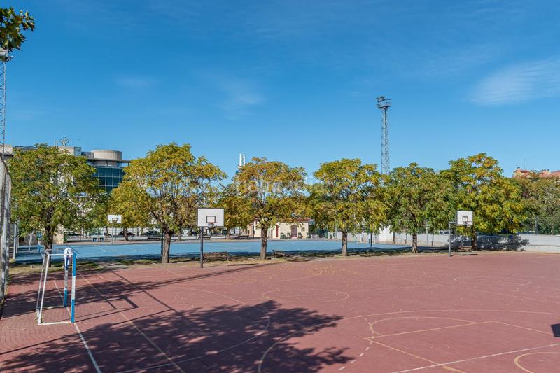 Foto a0ee85bd-faa1-43b3-b20b-9a59102f5d2b. Wohngrundstück in calle baladies 11 in Parque Lagos Granada