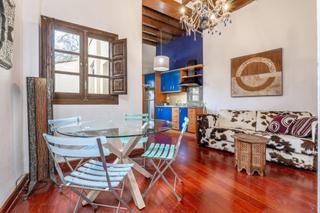 Appartement à Calle calle puente espinosa 28. Piso en paseo de los tristes granada