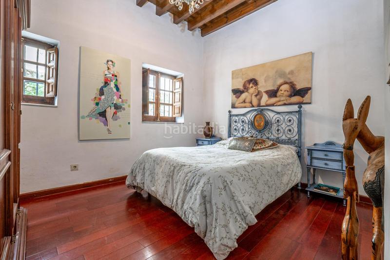 Foto d906e6a0-5d98-4cd8-a417-7ff3c375208e. Piso en calle calle puente espinosa 28 piso en paseo de los tristes en Granada
