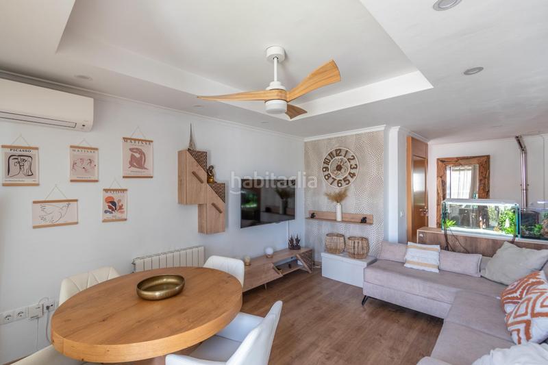 Foto bc315f24-d556-4f72-92c1-87e87a9ce451. Ático en calle tinar 19 ático dúplex de ensueño con terraza y vistas a sierra nevada en Albolote