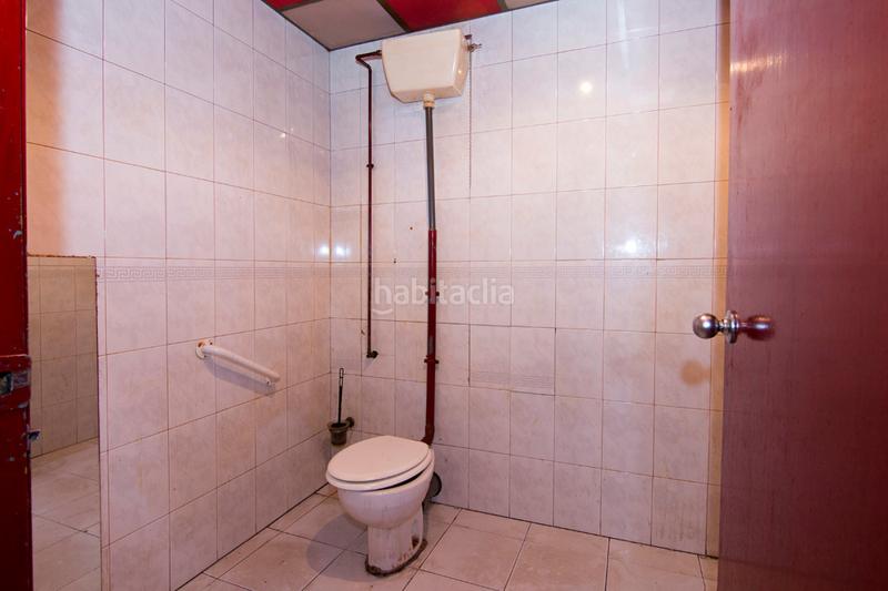 Foto 48a189d6-e084-4b87-94dc-29fb1b7d8f5d. Lloguer local comercial a calle seneca a Camino de Ronda Granada