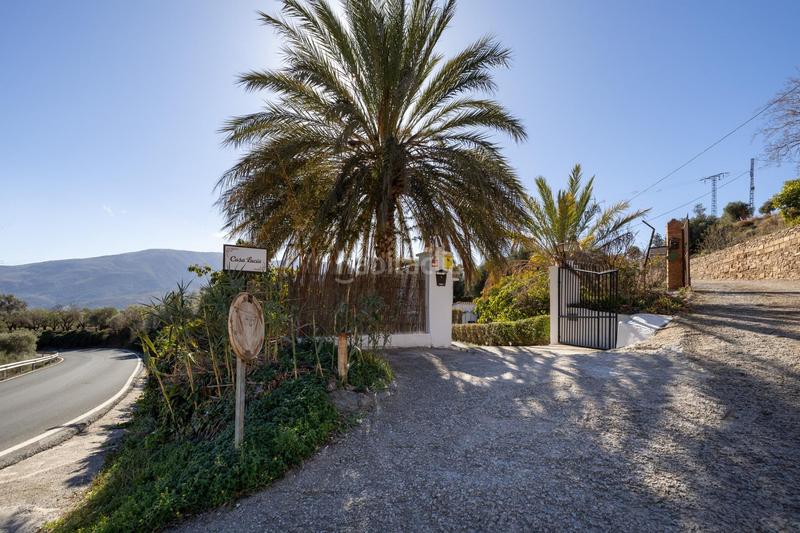 Foto d09e9f93-8fee-4e68-a6ff-f11594f8a7f3. Chalet en carretera sortes 756 chalet con gran terreno en orgiva en Órgiva