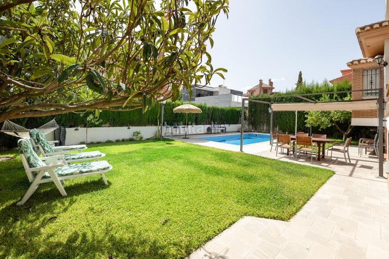 Foto 4ca80ee3-bfb0-4342-86d2-0fa4c4346a81. Chalet en calle residencial el carmelo 54 magnifico chalet en el carmelo en Ogíjares