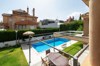 Chalet en Calle residencial el carmelo 54. Magnifico chalet en el carmelo