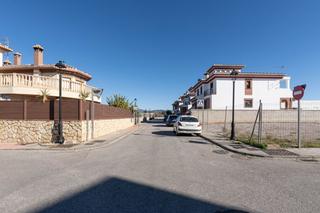 Terreny residencial  Calle saturno. Parcela en esquina en ogíjares