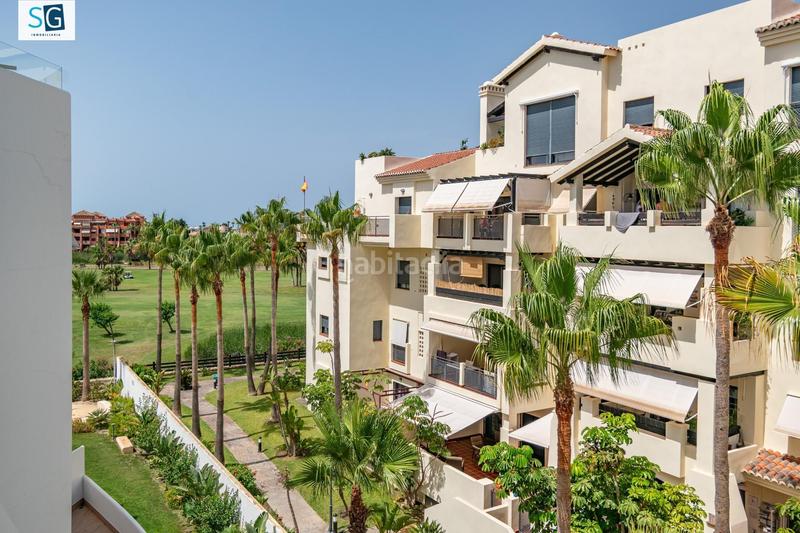 Foto 1b5795f1-f1d5-4d2d-9491-157512c12d6d. Piso descubre este espectacular apartamento ubicado en el prestigioso residencial mar de astrid, una joya frente a la hermosa playa gra en Motril