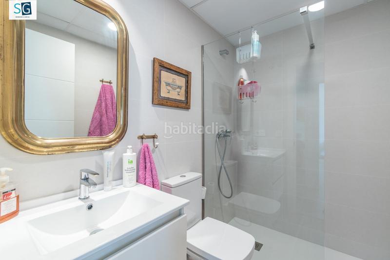 Foto 22bc46be-dc17-413b-b049-aa0e687e882b. Piso descubre este espectacular apartamento ubicado en el prestigioso residencial mar de astrid, una joya frente a la hermosa playa gra en Motril