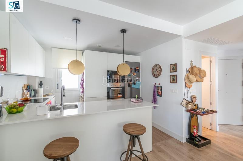 Foto bdd33439-8b87-4802-8541-5e71cee008ff. Piso descubre este espectacular apartamento ubicado en el prestigioso residencial mar de astrid, una joya frente a la hermosa playa gra en Motril