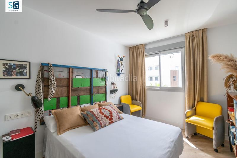 Foto dac0711d-1596-498f-820a-72ea37fed16e. Piso descubre este espectacular apartamento ubicado en el prestigioso residencial mar de astrid, una joya frente a la hermosa playa gra en Motril