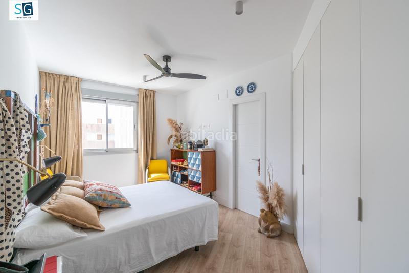 Foto ecaa3e52-0c04-44f3-9870-cce3066e192d. Piso descubre este espectacular apartamento ubicado en el prestigioso residencial mar de astrid, una joya frente a la hermosa playa gra en Motril