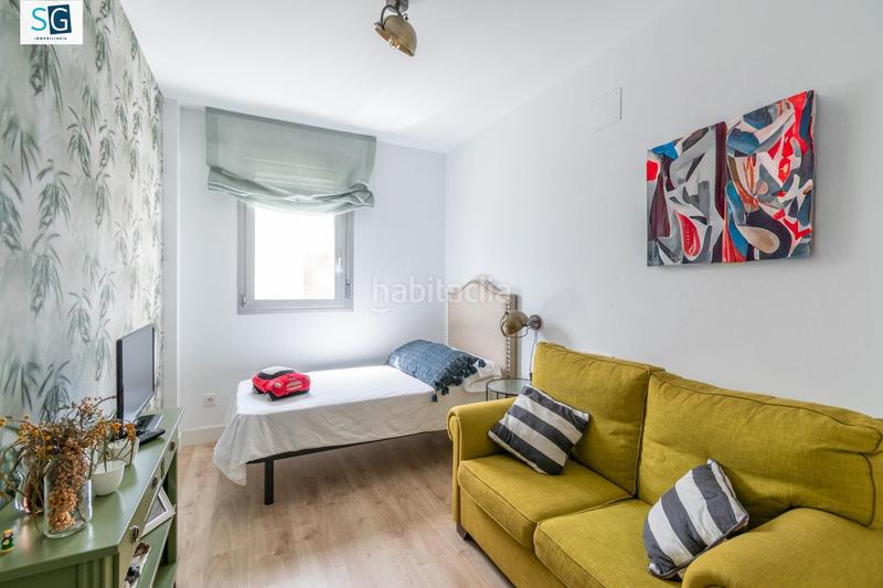 Foto f88aa4c4-5ebb-4291-8f5c-277c3bfd4586. Piso descubre este espectacular apartamento ubicado en el prestigioso residencial mar de astrid, una joya frente a la hermosa playa gra en Motril