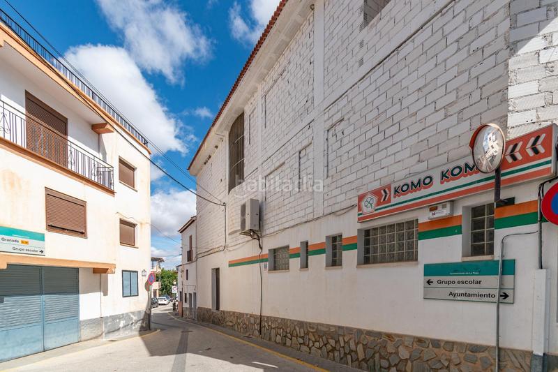 Foto 529e940a-5aed-417d-a3aa-8ec72771511d. Édifice dans Peza (La)