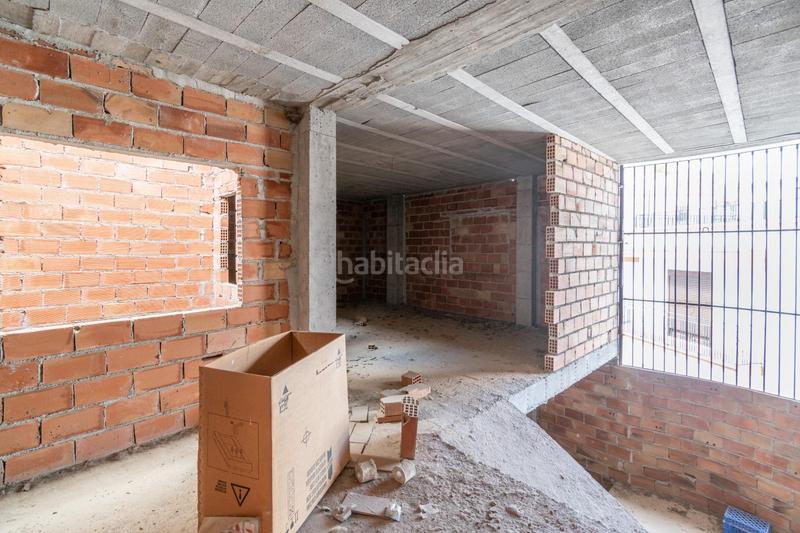 Foto 3164e343-5366-4c2c-bacf-1719ec0c9a44. Edificio en Peza (La)