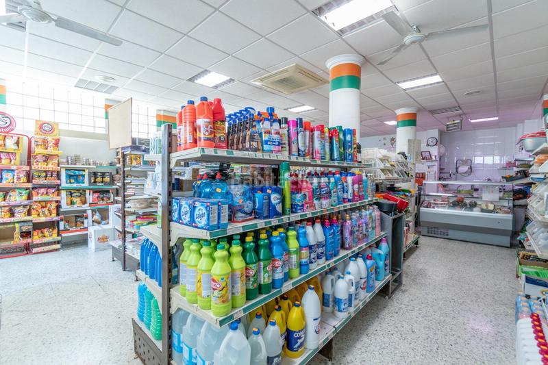 Foto 45a50087-2253-4c84-b5d2-bab62926ca03. Edificio en Peza (La)