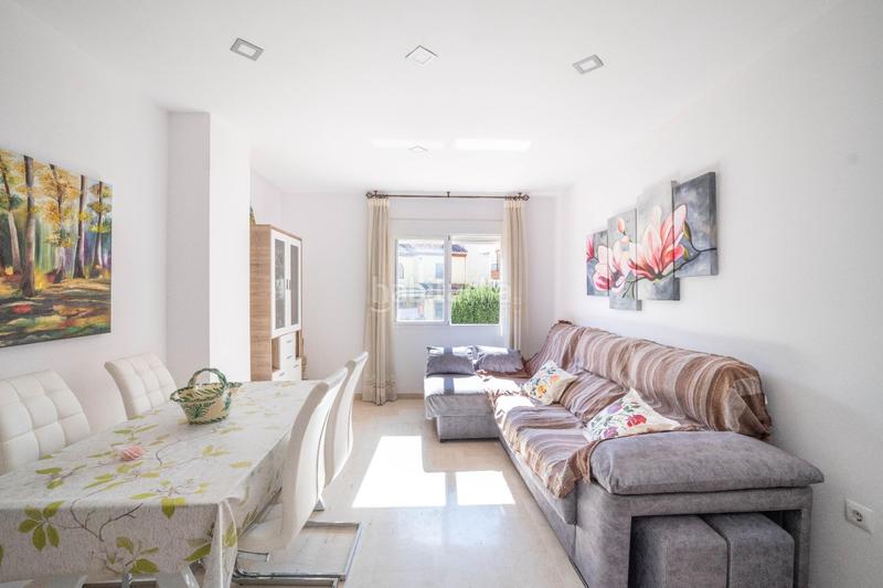 Foto d8b728ef-e4f5-438f-a91b-c429f4eb6b6f. Flat with heating parking in Casco Histórico Churriana de la Vega