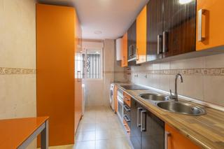 Pis  Calle agustin molina. Oportunidad en la zubia!!!