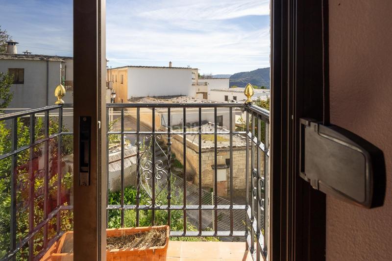 Foto b3abe9d2-8fa7-4df3-b0a7-94f482739a61. Casa amb calefacció a Taha (La)