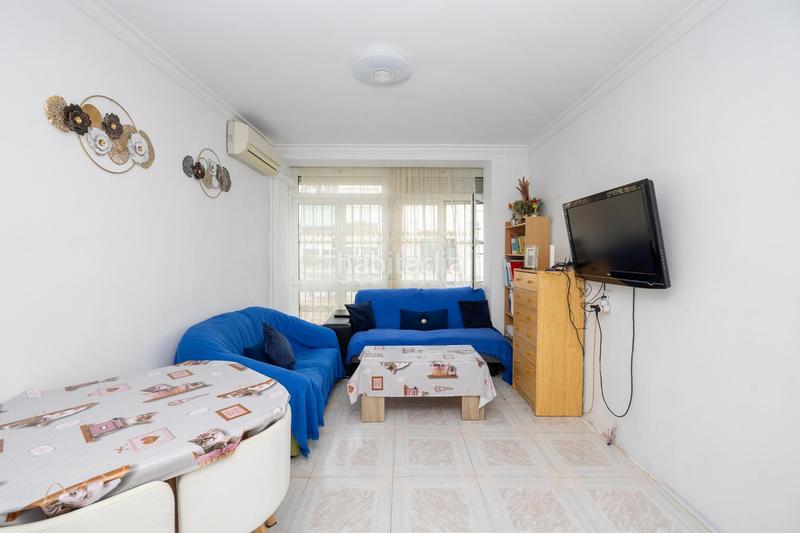 Foto 6123e540-0dd1-46a0-8a7b-ae51b1d3c549. Piso !! vivienda en zaidin para entrar a vivir !! en Granada