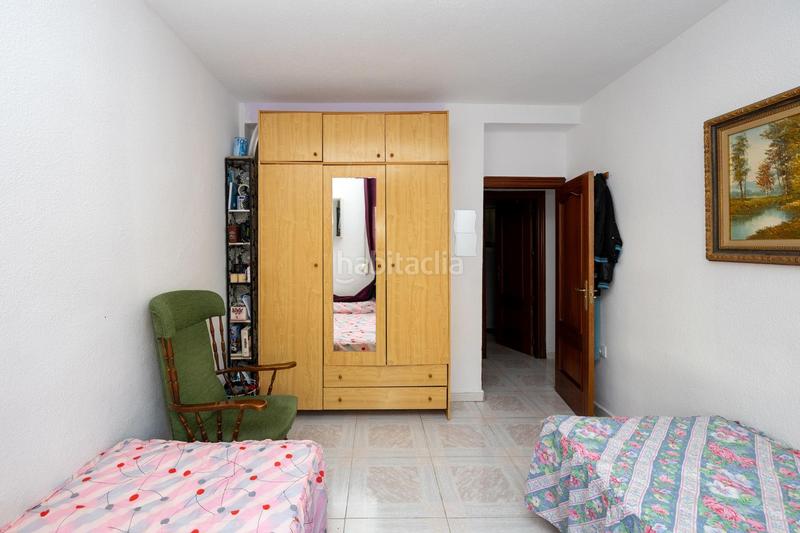 Foto de1f5429-a9e0-451a-84c4-5b2af562fd87. Piso !! vivienda en zaidin para entrar a vivir !! en Granada