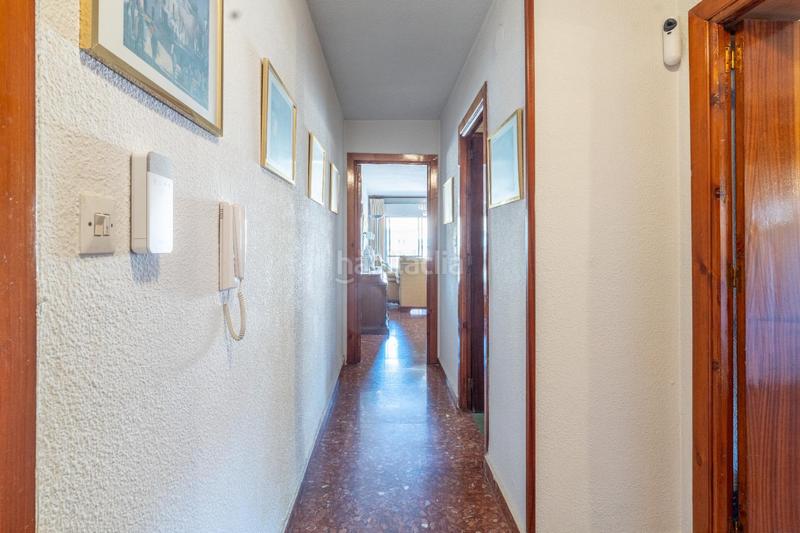 Foto d940b01f-d33e-4d1c-b6fc-9f7c0d92b370. Flat with parking in Barrio de Zaidín Granada