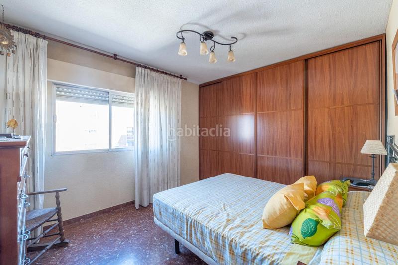 Foto e21f74ae-62e4-4324-85f3-9b18949f1b6d. Flat with parking in Barrio de Zaidín Granada