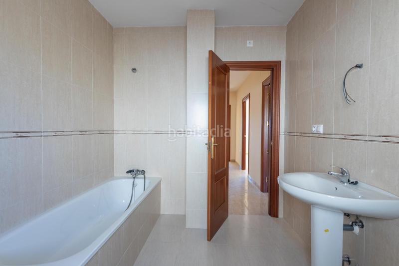 Foto b50163a8-f839-42ad-bc7b-4f85a92601ea. Casa pareada !! increíble pareado a estrenar !! en Fuente Vaqueros