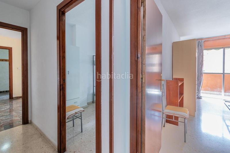 Foto 54d836eb-09e6-447a-823b-7ab003f5dbb1. Appartamento con parcheggio in Barrio de Zaidín Granada