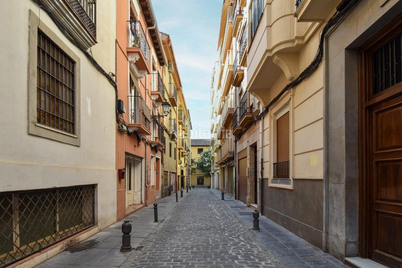 Foto 9d5c3ec7-5519-4299-92bc-f49cd10894ce. Edificio en calle lavadero tablas en Centro - Sagrario Granada