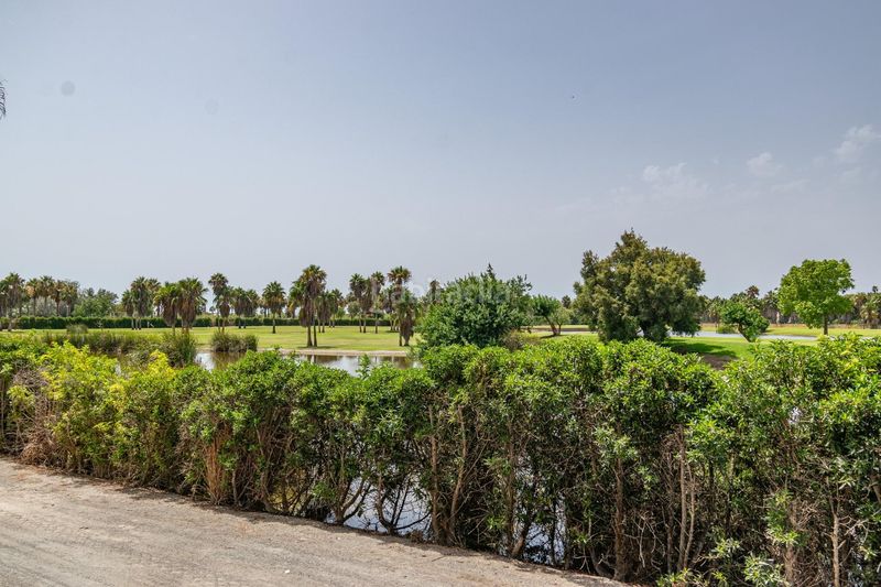 Foto cecda6ee-2c62-4837-b7bd-cf1b4a45d6b5. Pis amb aparcament piscina a Playa de Granada Motril