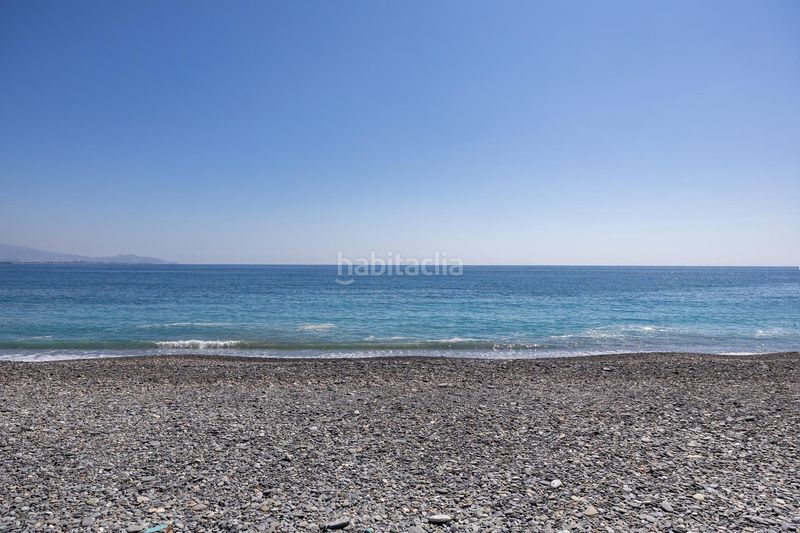 Foto a090f50b-7e2b-4e3a-b011-a7b7fa6304b4. Pis amb piscina a Velilla - Velilla Taramay Almuñécar