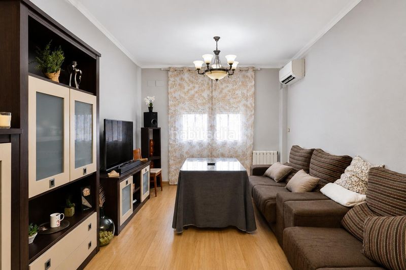 Foto a3d26385-0aed-4ace-b977-d14025c239ce. Casa amb aparcament a Padul