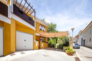 Casa aparellada  Calle calle barranco hondo. Espléndido pareado en gojar modernidad y comodidad a tu alcance