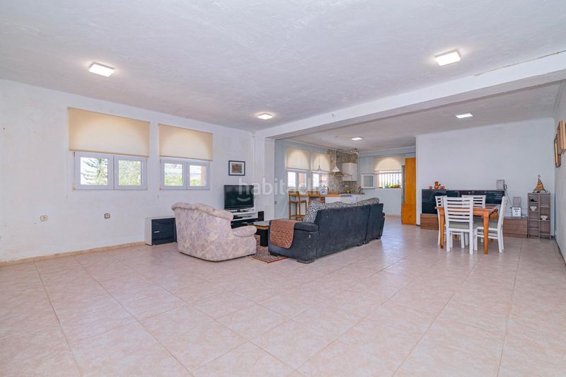 Foto d126be91-489d-4cc3-a70c-0178c8e333a8. Casa amb calefacció aparcament a Dúrcal