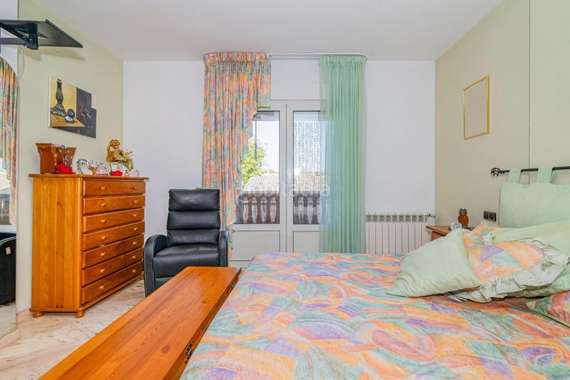 Foto b65bd519-33a1-4d73-8ddf-e5b36fa4faf0. Chalet en Cúllar Vega