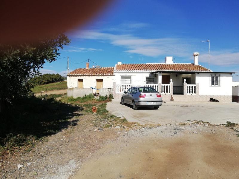 Foto 26b4aca1-e326-4645-9ea5-ae35ad6a4a73. Masia a Almayate Bajo