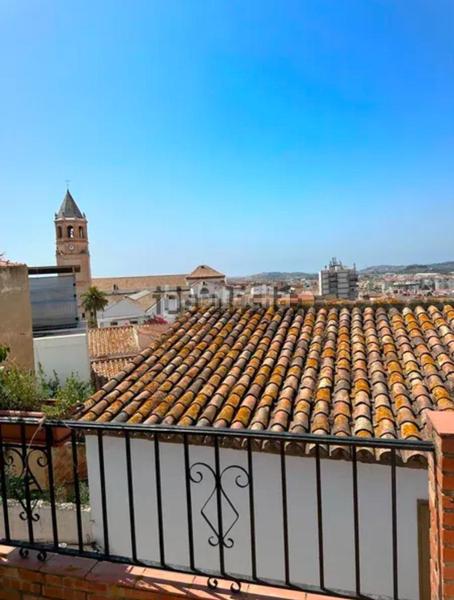 Foto 3b7a7fed-a81c-4f06-85b9-77ae90c08054. Casa se vende casachalet en velez malaga en Centro Histórico Vélez - Málaga