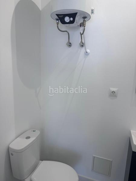 Foto 3f52b91f-22ca-41cc-a9f8-5703b230f614. Lloguer local comercial a Centro Torre del Mar