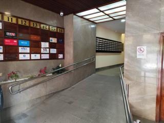 Bureau  José franchy roca. Oficina en venta en puerto canteras35007