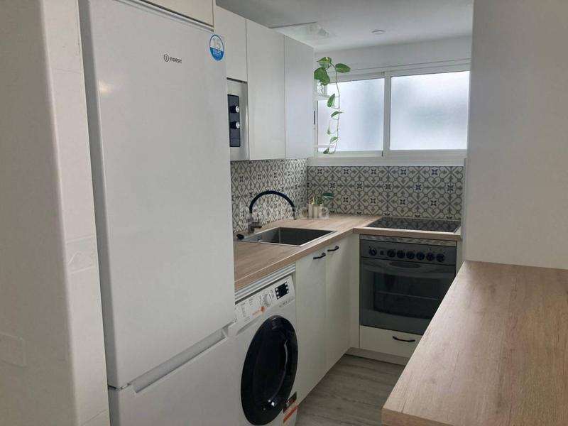 Foto a2e8cbe0-1c24-4f7e-a2ea-c37e83d24dd6. Alquiler piso  en venta en puerto canteras35007 en Palmas de Gran Canaria (Las)