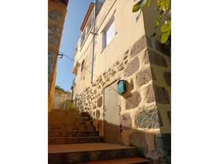 House  Calle padilla. Casa en venta en los portalesvisviquelos castillos35339