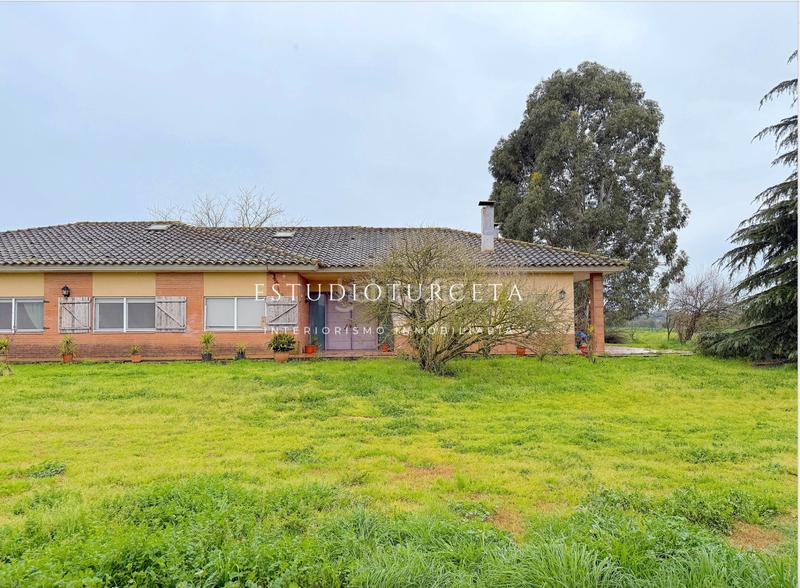 Foto e19ffe13-7e1f-48d8-a126-71a3a4c61829. Chalet en giv-6612 46 en Llagostera