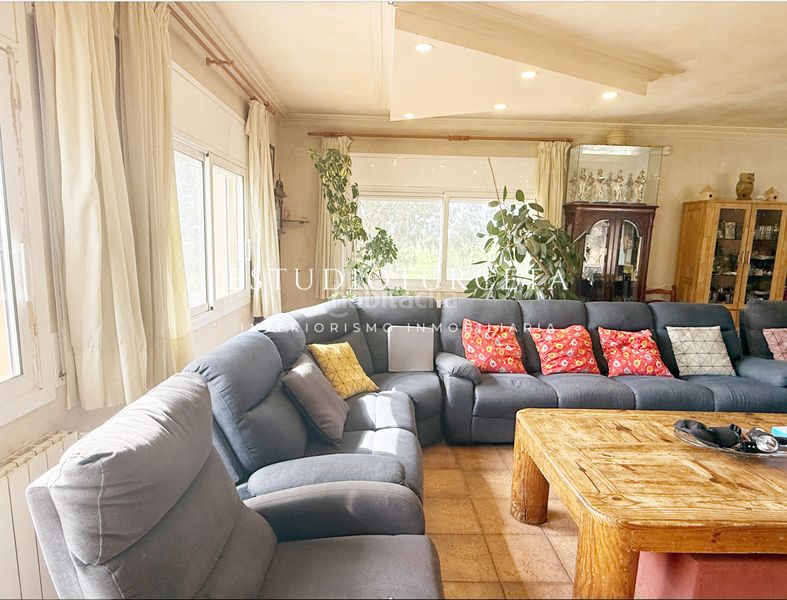 Foto 6c6028bf-8081-4e5b-b280-25ef03981125. Chalet in giv-6612 46 in Llagostera