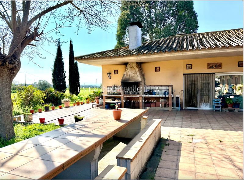 Foto 804f8c76-a7e1-4126-bd72-a35fdee611f3. Chalet in giv-6612 46 in Llagostera