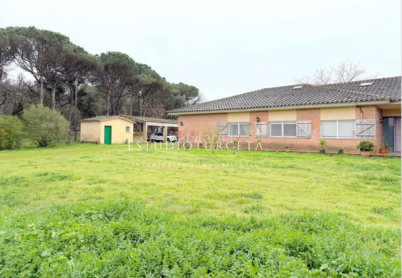 Foto 9dd03bbf-59ca-41a6-b05f-09245c20c177. Chalet in giv-6612 46 in Llagostera