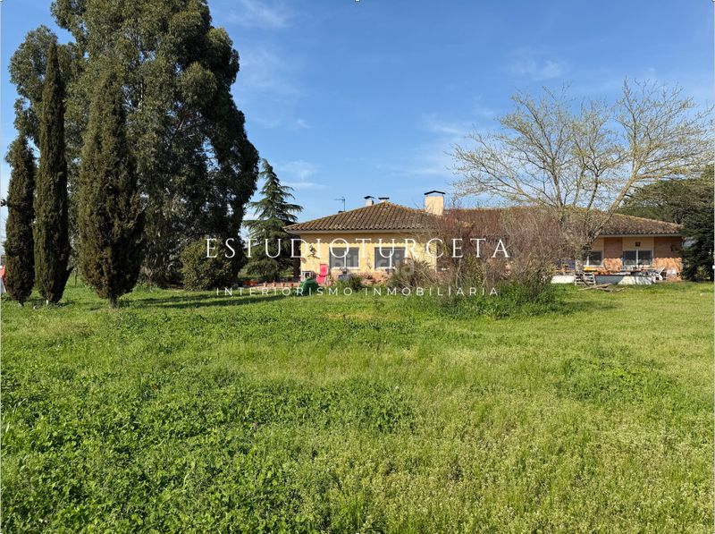 Foto cb9e81f3-a3d2-4829-9ec2-1e6bd9323b0f. Chalet in giv-6612 46 in Llagostera